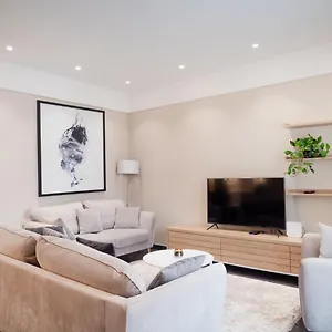 https://apartament-with-lake-view.hotels-in-tirana.com
