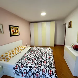 https://skerdis-apartment-city-center.hotels-in-tirana.com