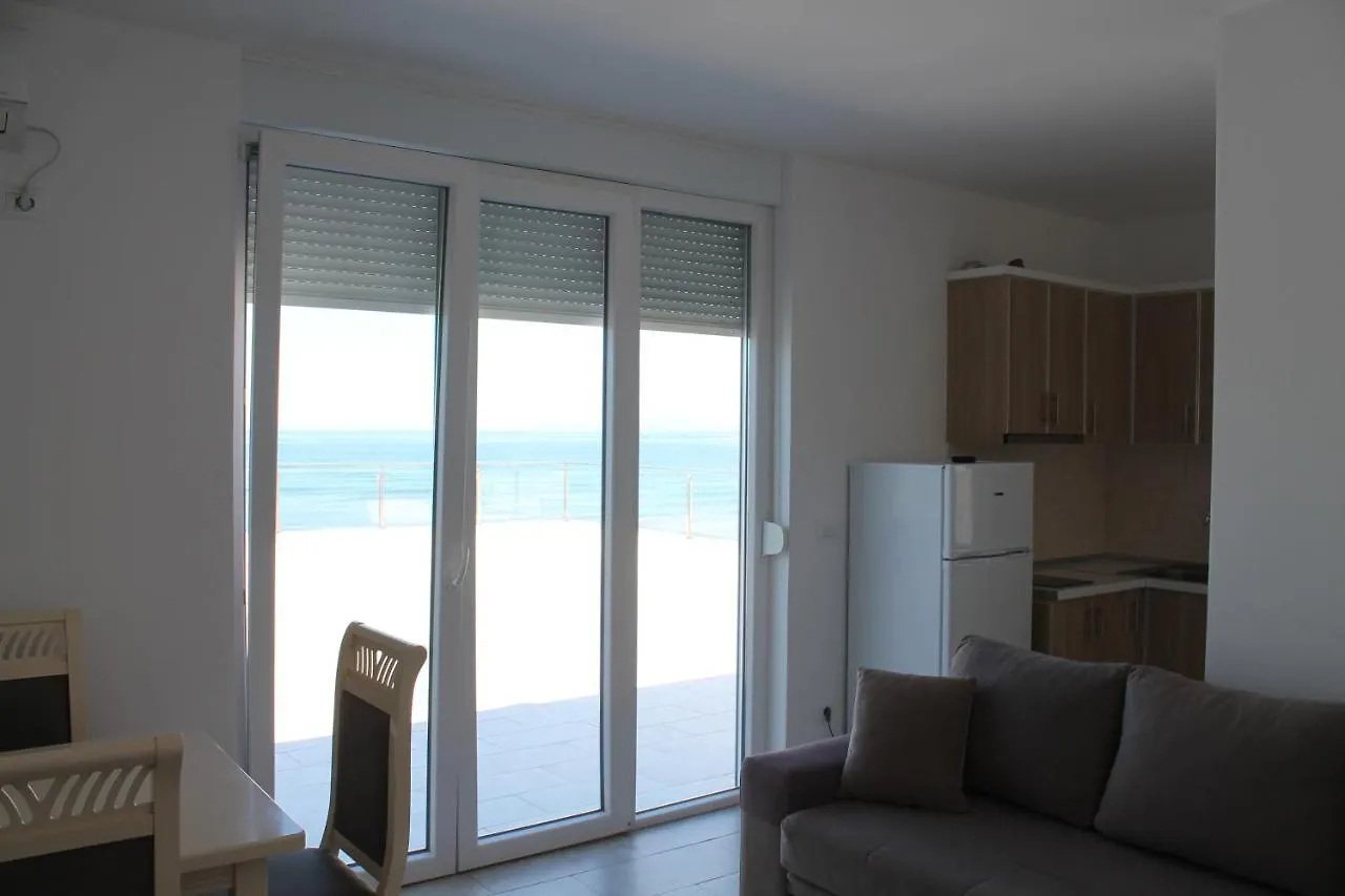 Apartament Roxhensi Shëngjin Albania