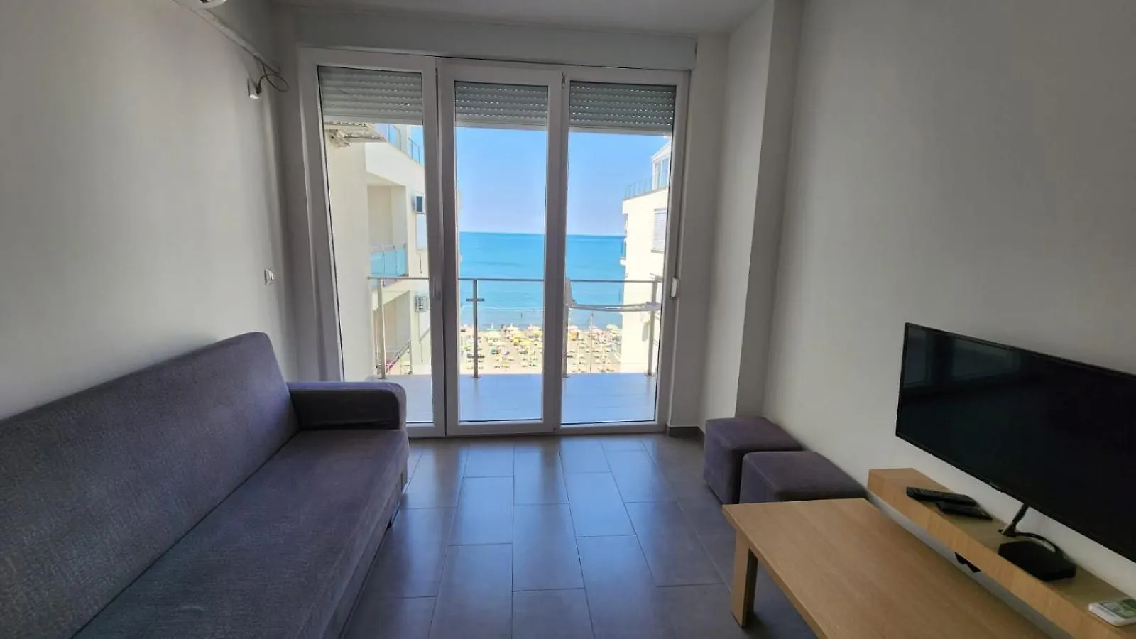 Roxhensi Apartment Shengjin 0*,