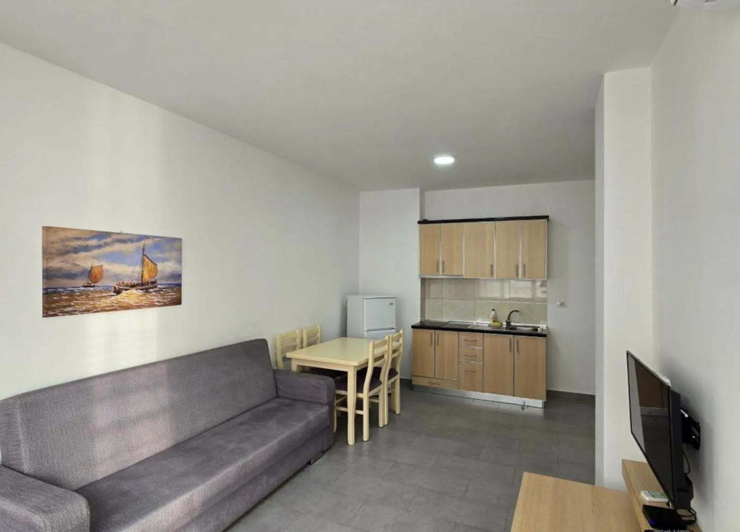 Roxhensi Apartment Shengjin